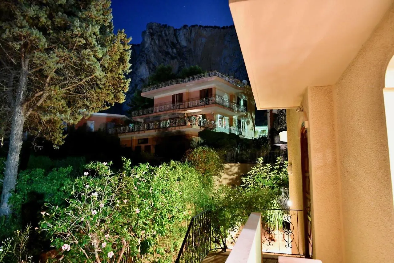 Villa Burgio Palermo