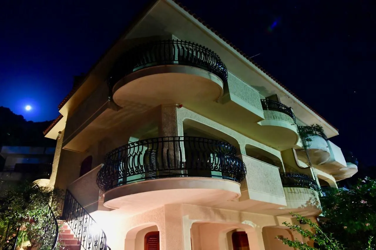 Holiday home Villa Burgio Palermo