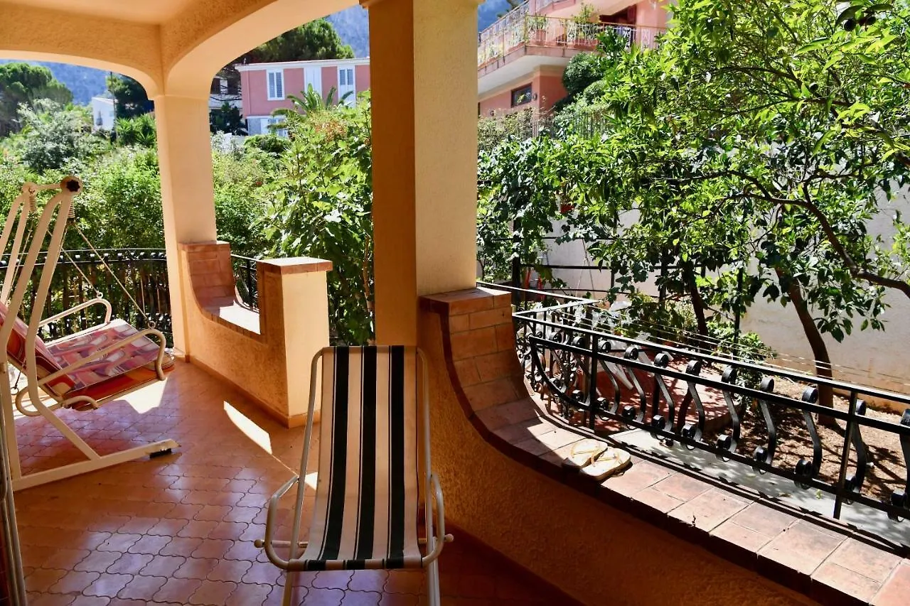 Villa Burgio Palermo